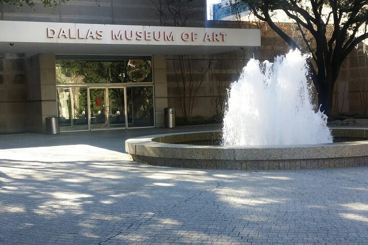  Dallas Museum of Art Entrance
